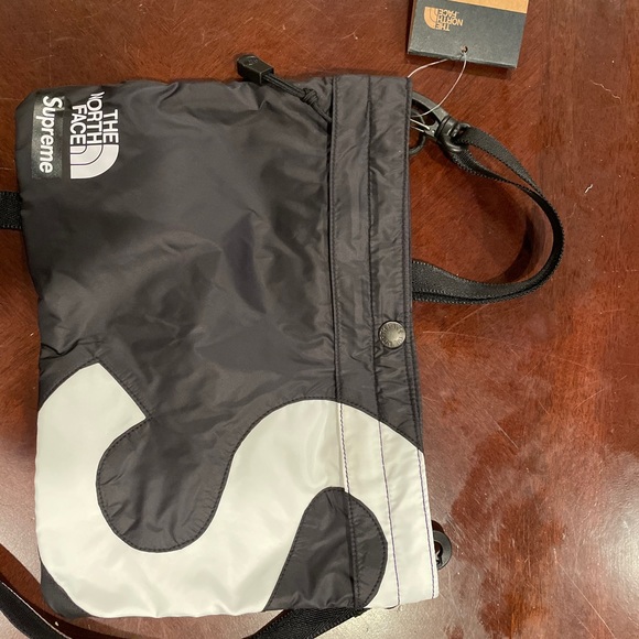 Supreme north face shoulder bag